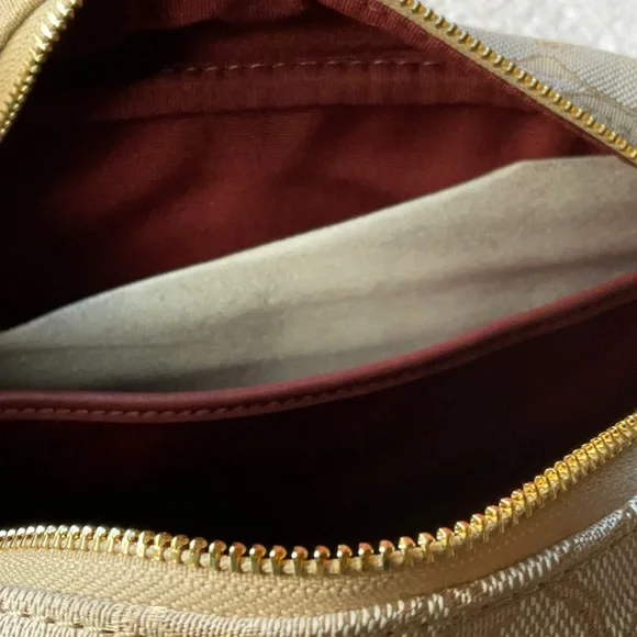 🎄 COACH DEMPSEY BOXY COSMETIC CASE 🎄 - Picture 16 of 16